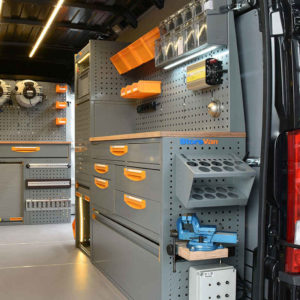 Aménagement droit véhicule atelier