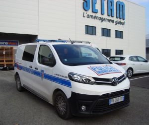 Aménagement fourgon police